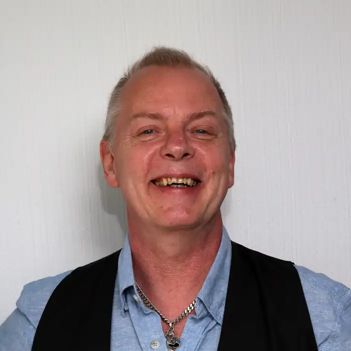 Lennart Nilsson - Elgitarr - Webb